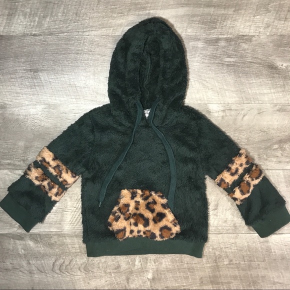 Other - Green cheetah drawstring sherpa girls hoodie